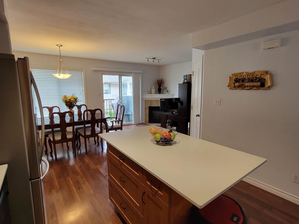 listing image 1109809540355486639
