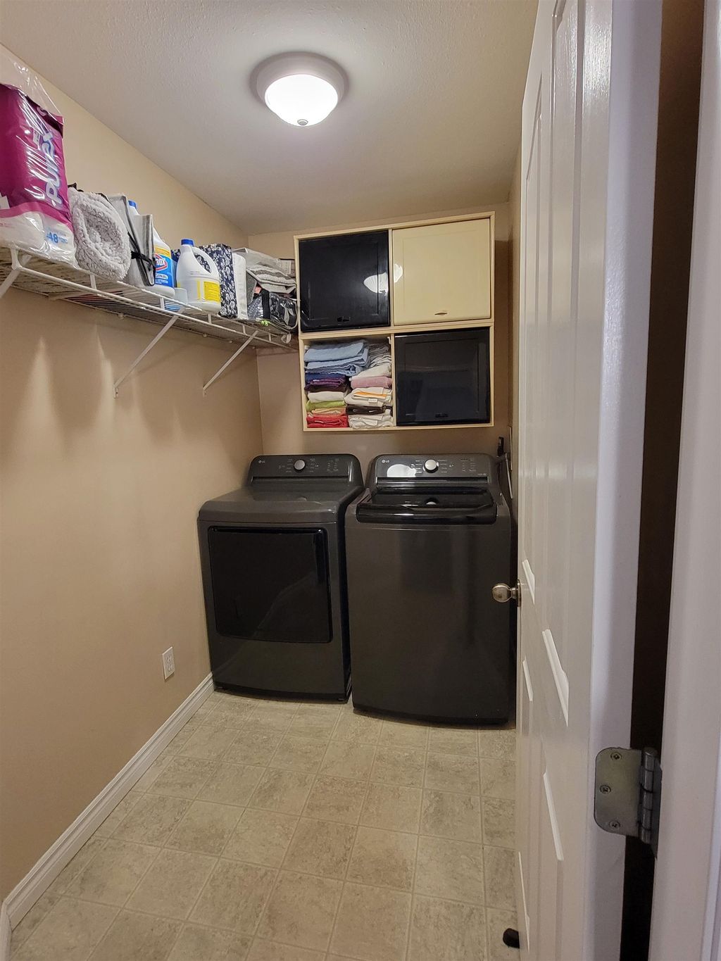 listing image 1105694725254461105