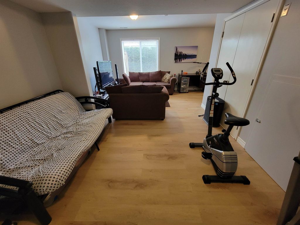 listing image 1106434779337017515