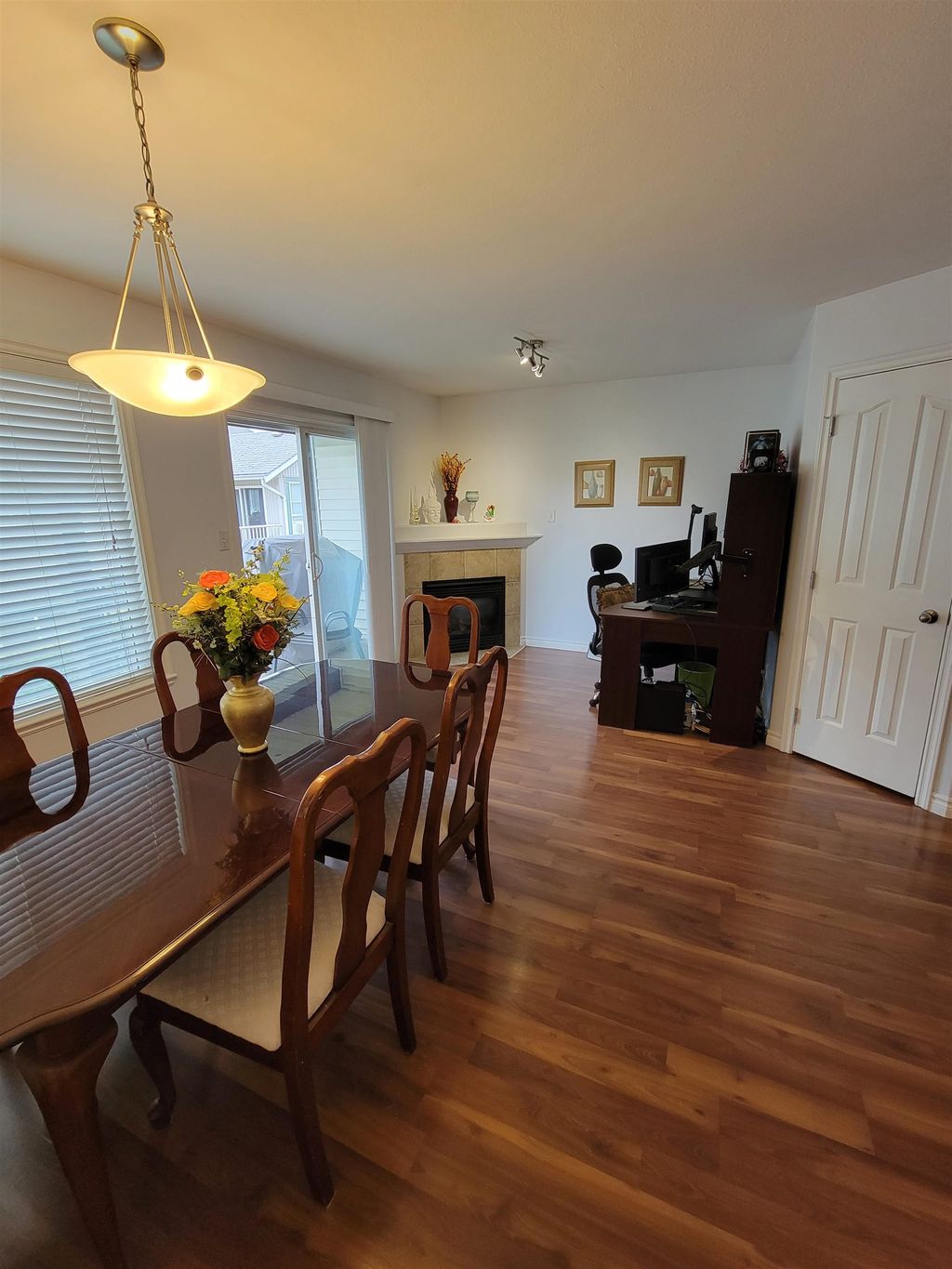 listing image 1106587311728979885