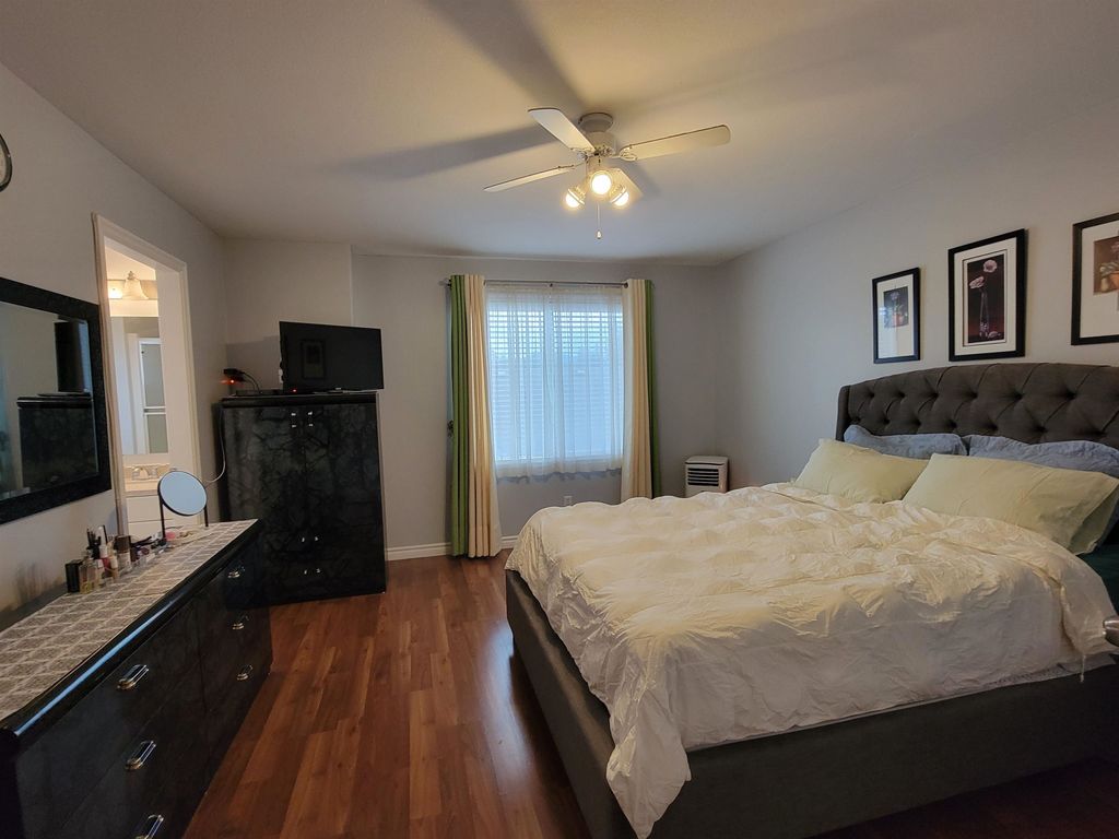 listing image 1108293653731873373