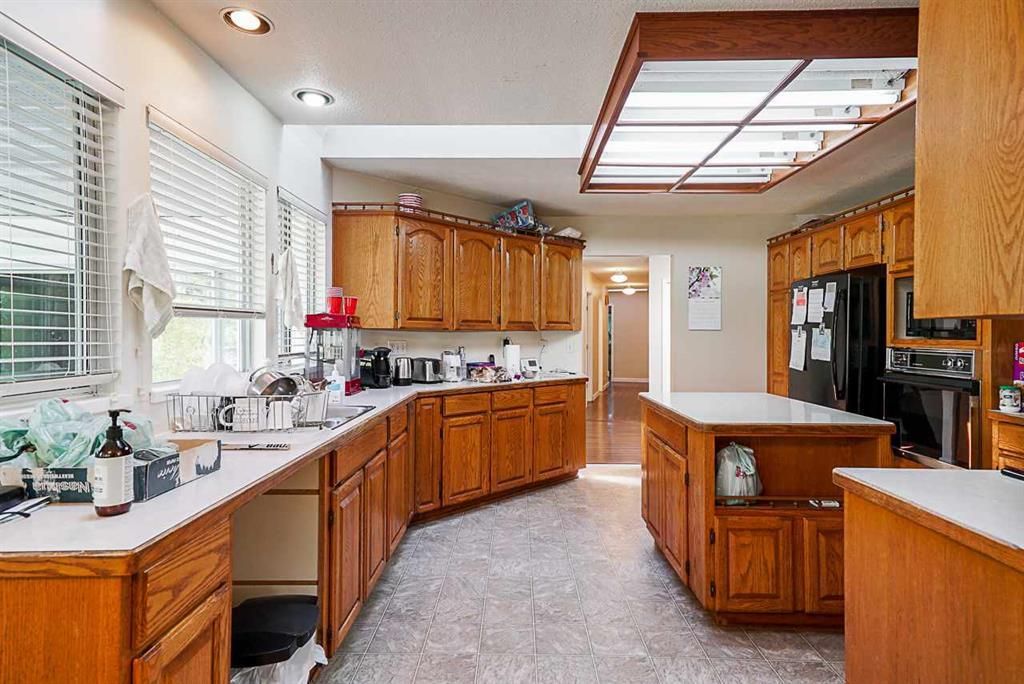listing image 1105350461431528142