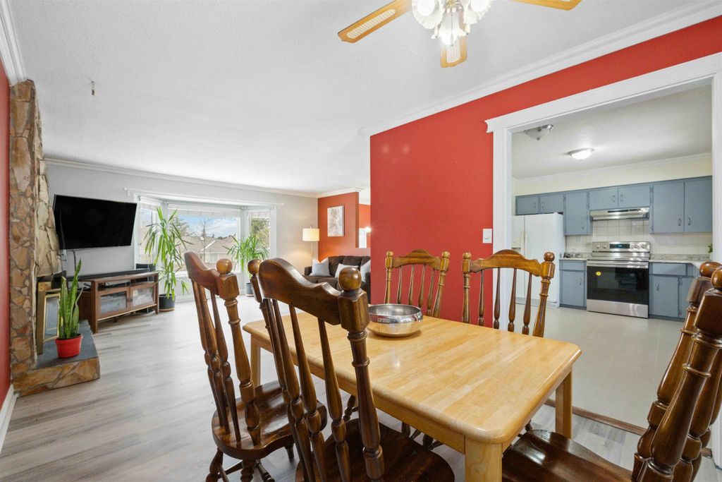 listing image 1105380170023385452