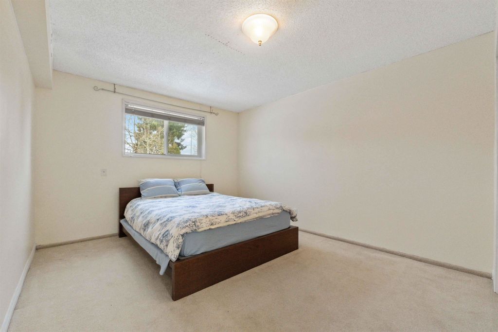 listing image 1105811197021649986