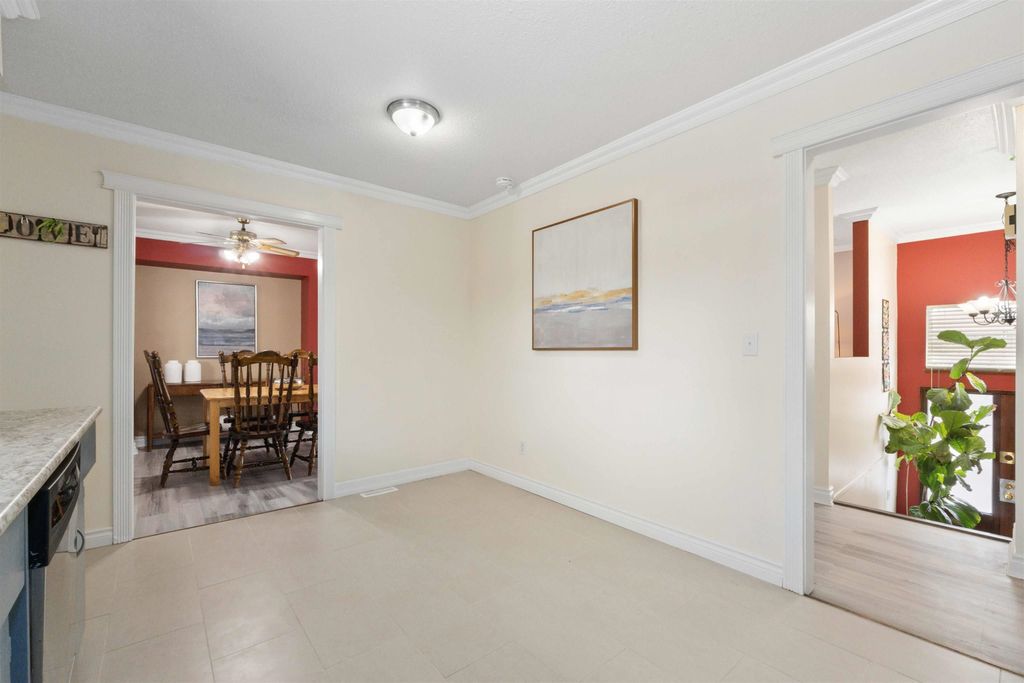 listing image 1108240340871725559