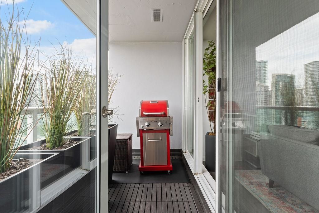 listing image 1107771991661312391