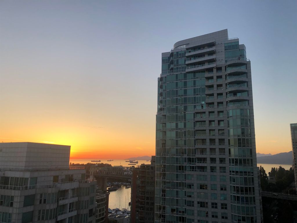 listing image 1102984299901340197