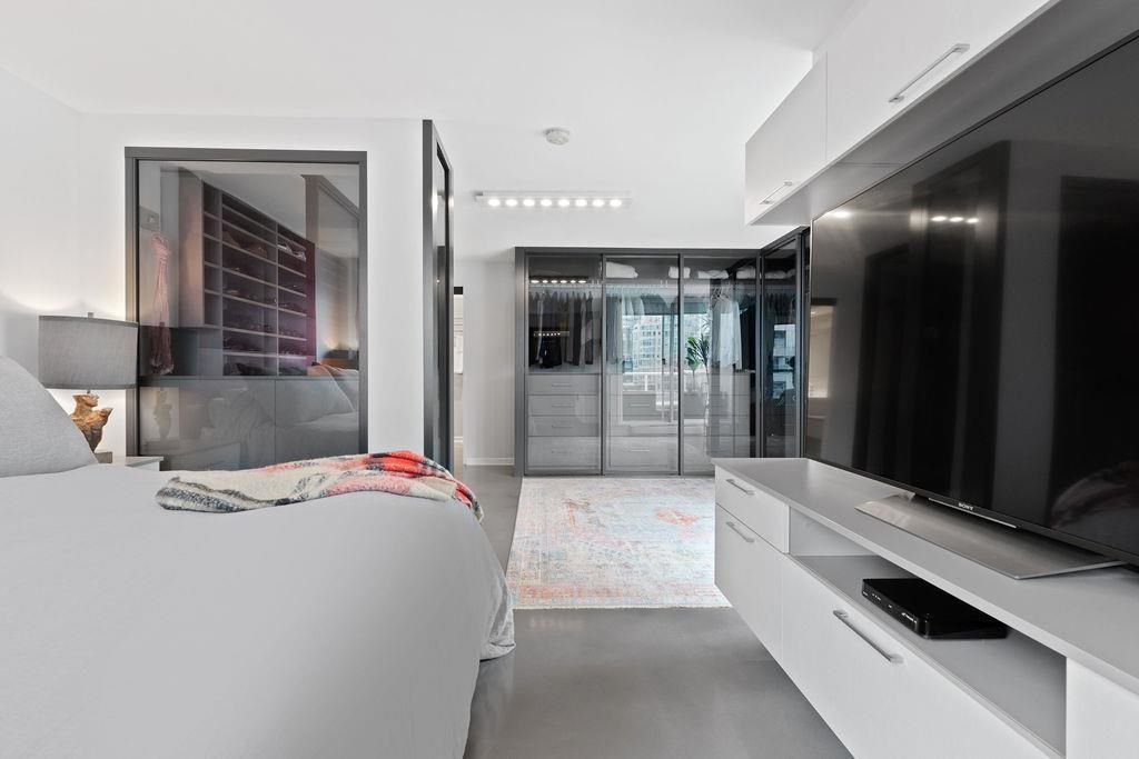 listing image 1100815229036105649
