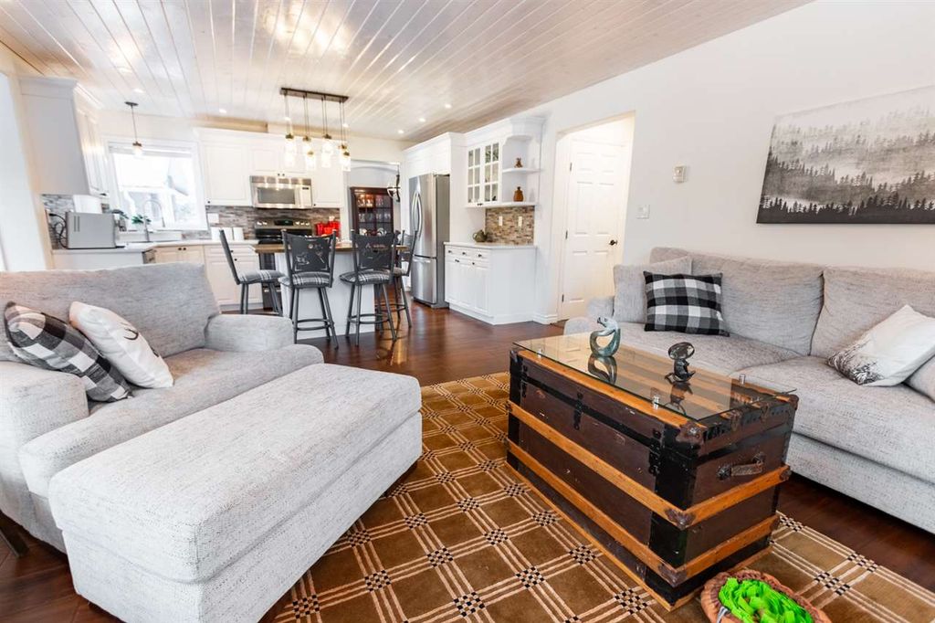 listing image 1109349123800887792