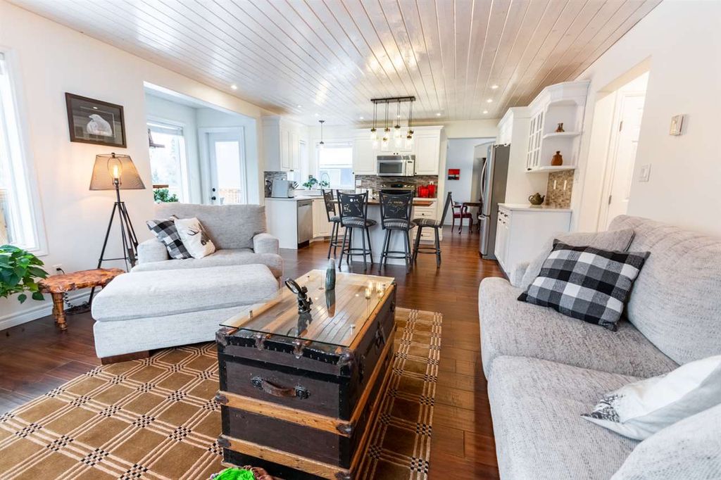 listing image 1100552254719377709