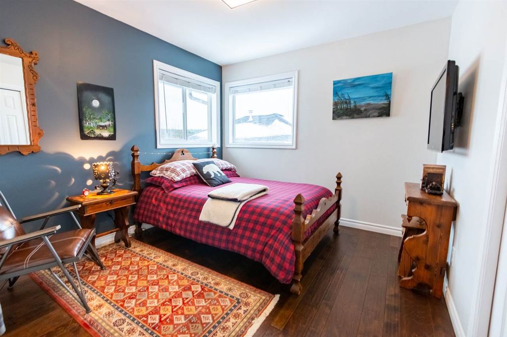 listing image 1108242111758375797