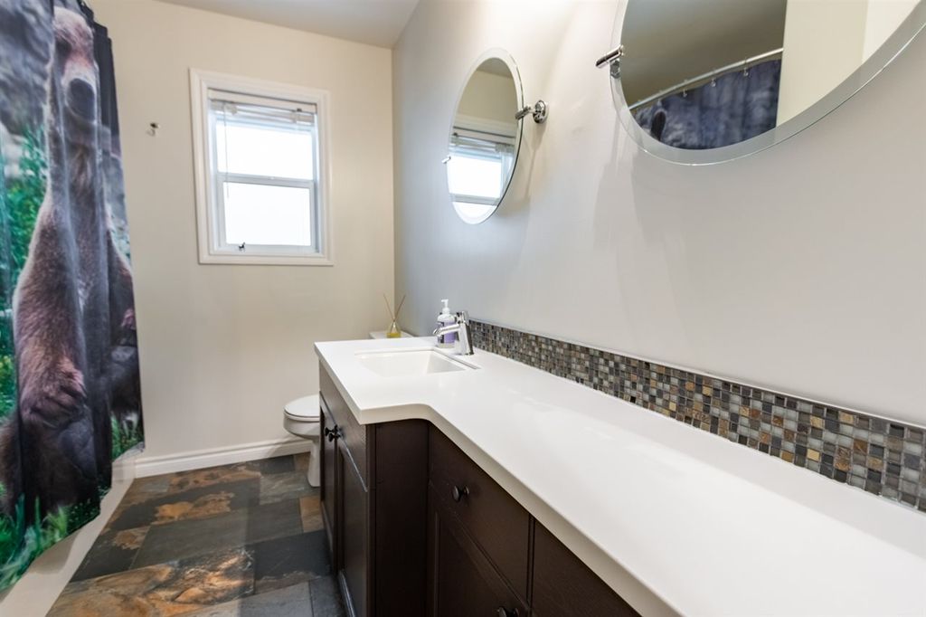 listing image 1109737689423849818