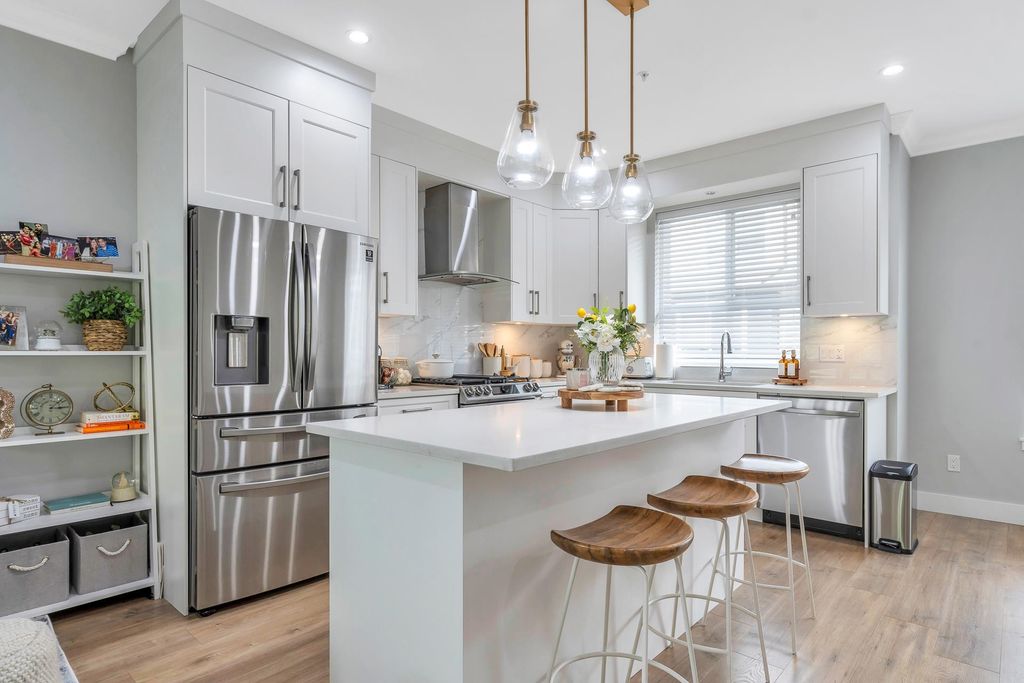 listing image 1108328191323650639