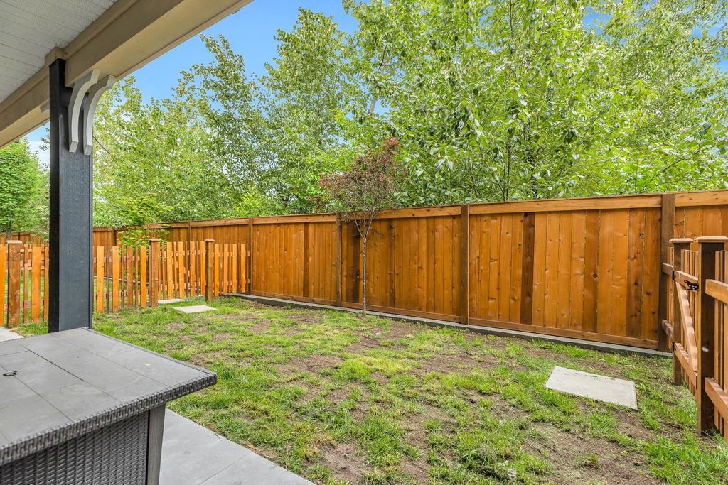 listing image 1108200095664394872