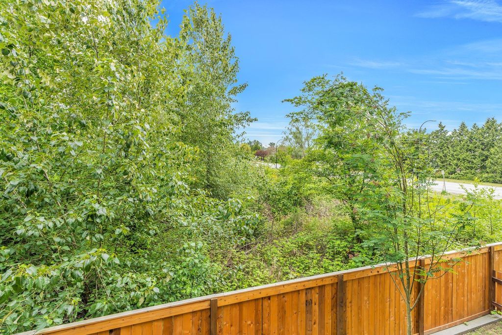 listing image 1105685618450289673