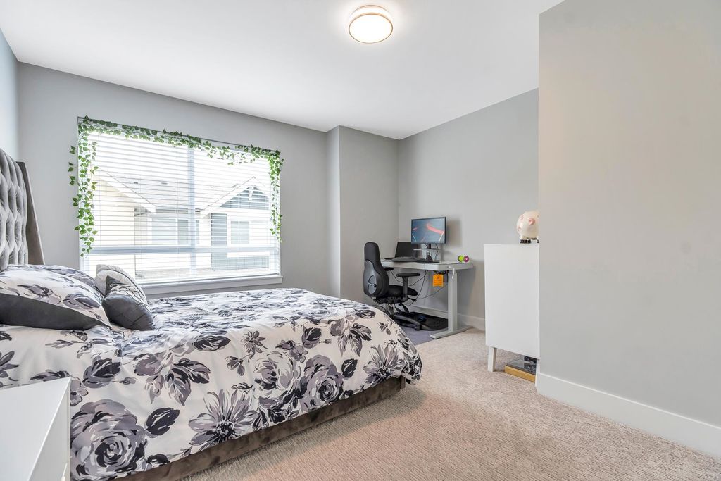 listing image 1103569715938532208