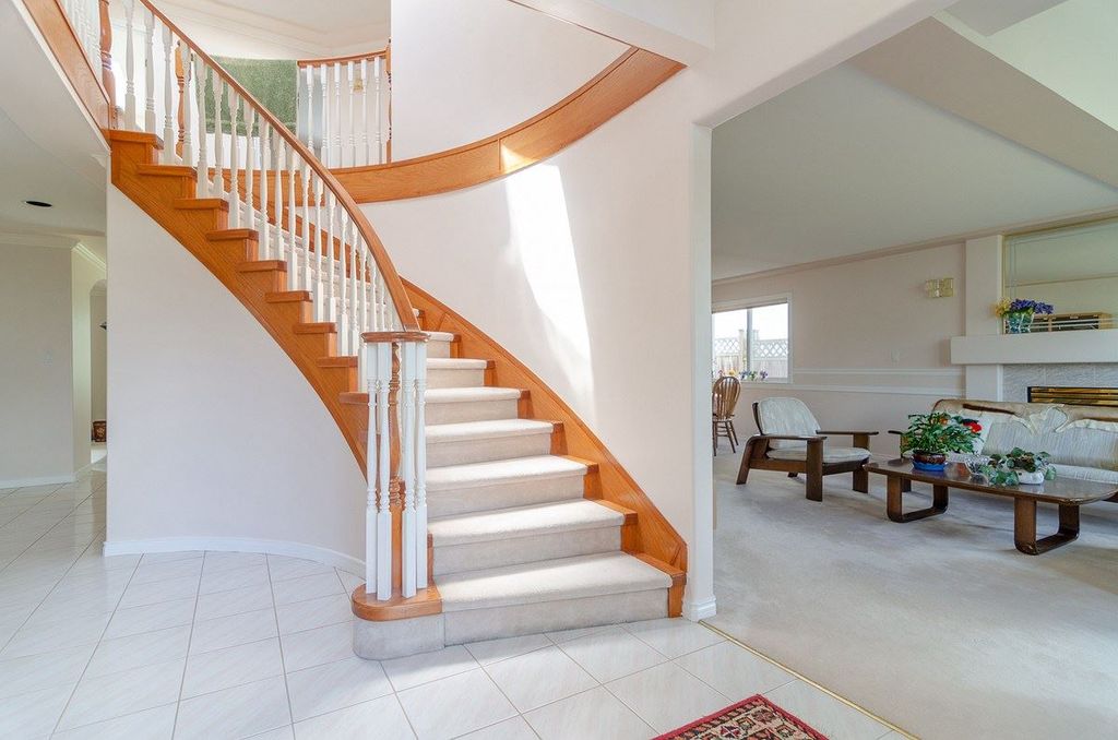 listing image 1104419801728493637