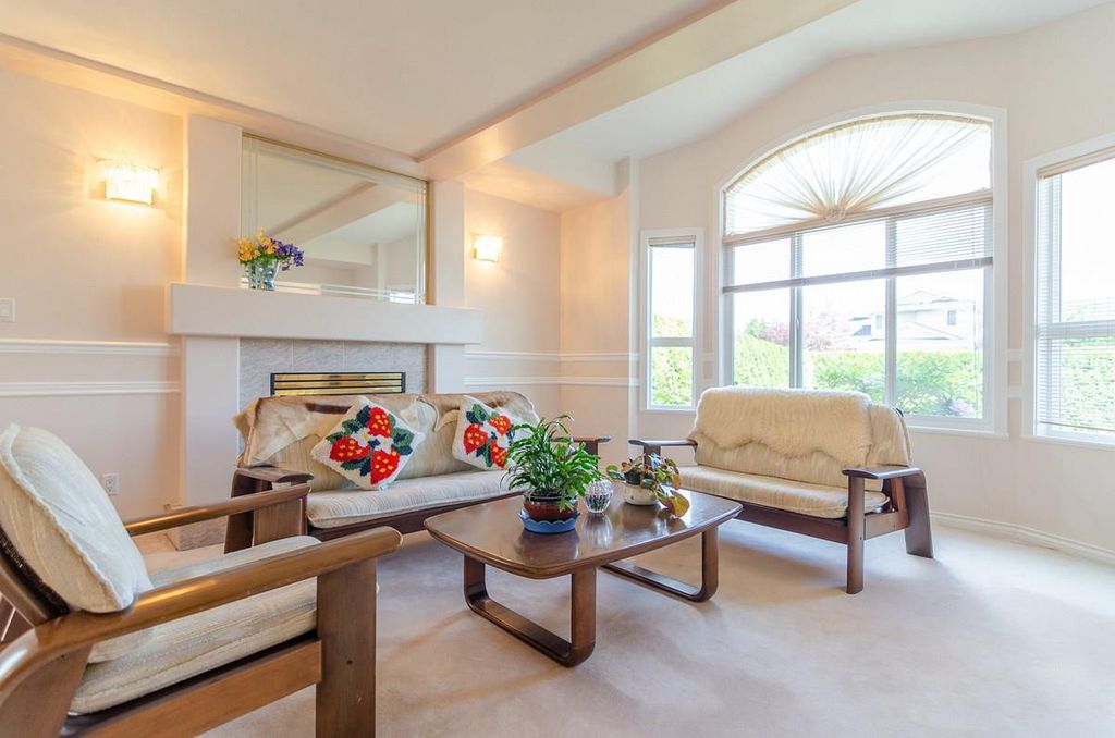 listing image 1108847833206937438