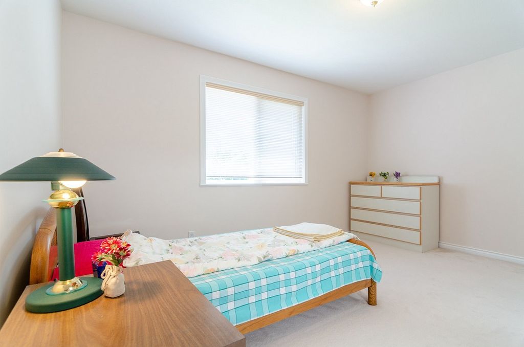 listing image 1105870668169236615
