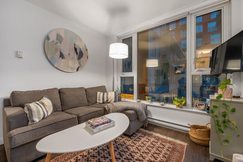 listing image 1101060573517205749