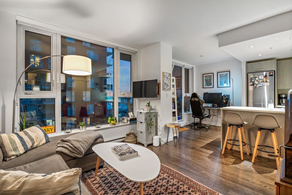 listing image 1101563871154866283