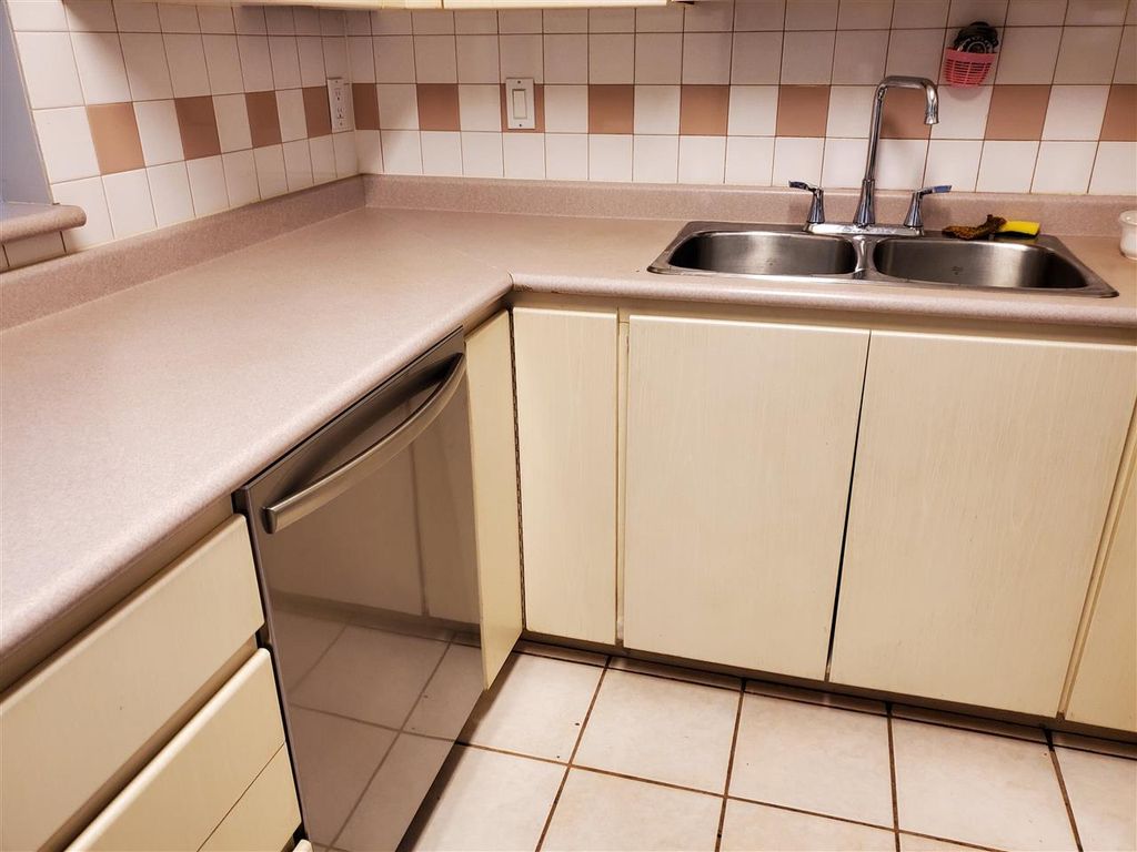 listing image 1108785298380310416