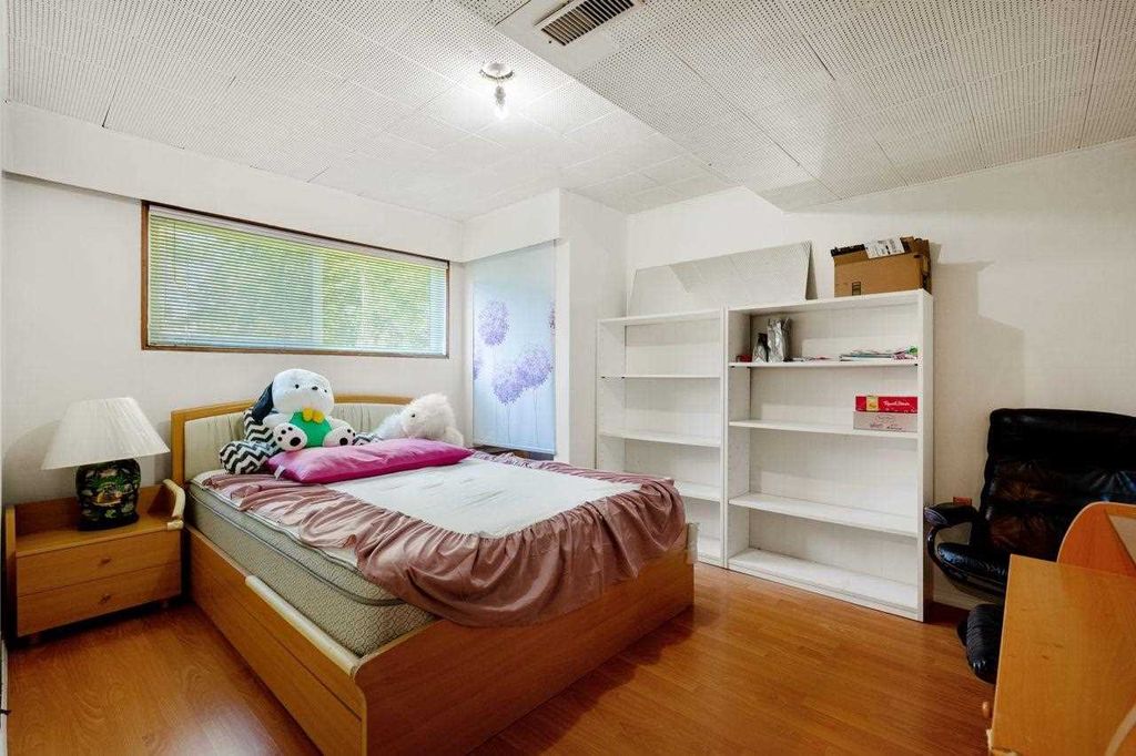 listing image 1108552429065972447