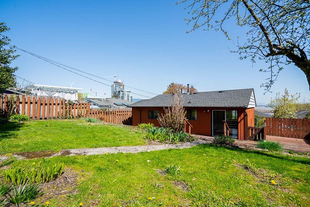 listing image 1108058908501825608