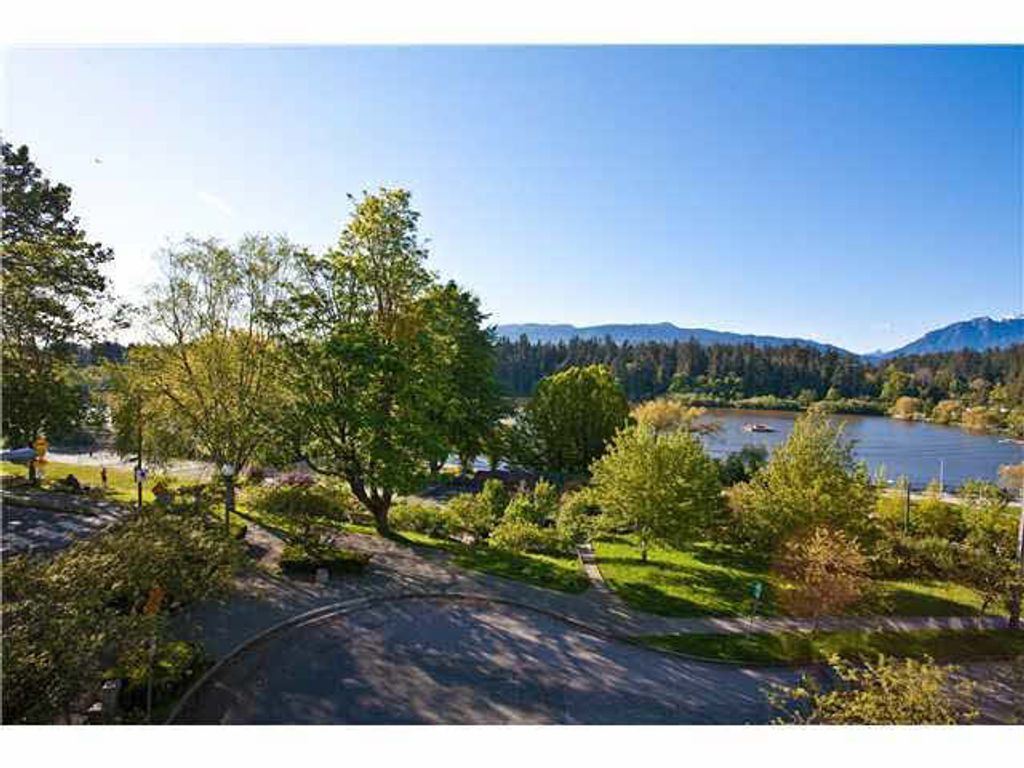listing image 1103118438182095007