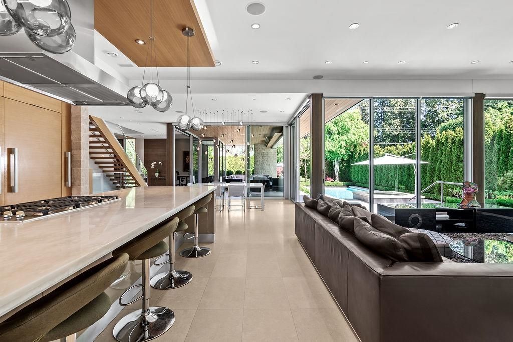 listing image 1106696226421331682