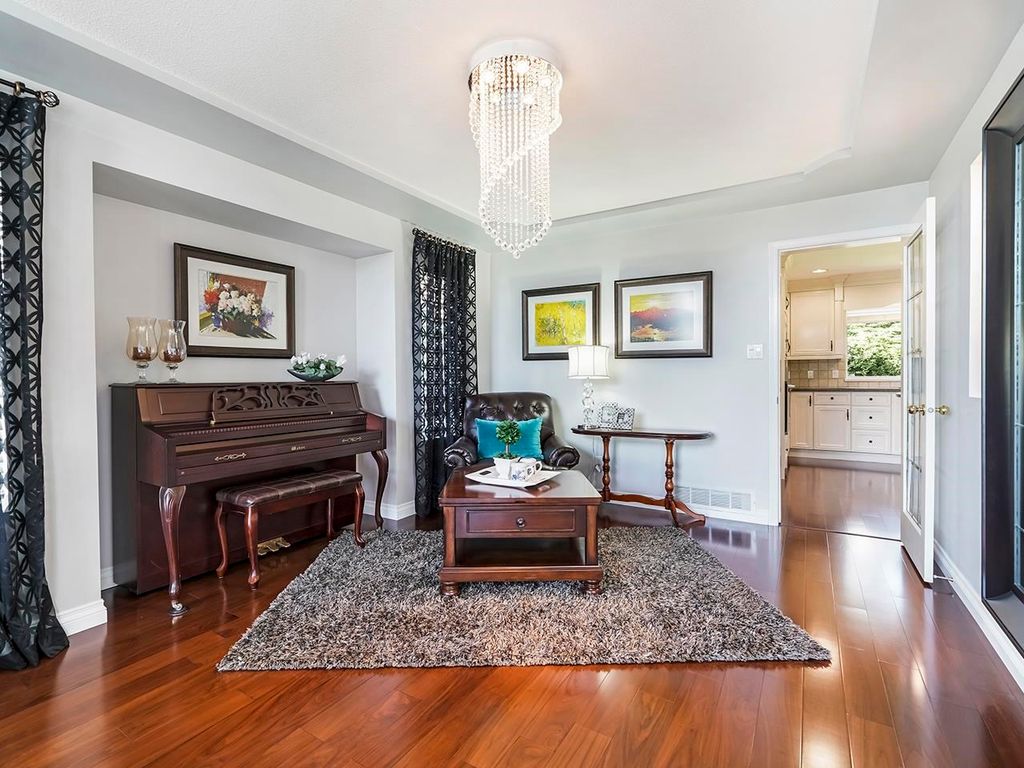 listing image 1104342235268572816