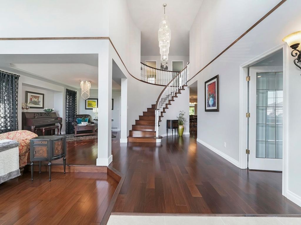 listing image 1109251151002589661