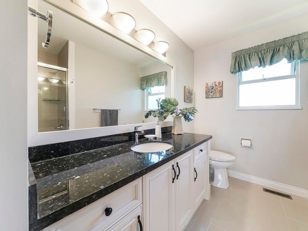 listing image 1106364041994334220