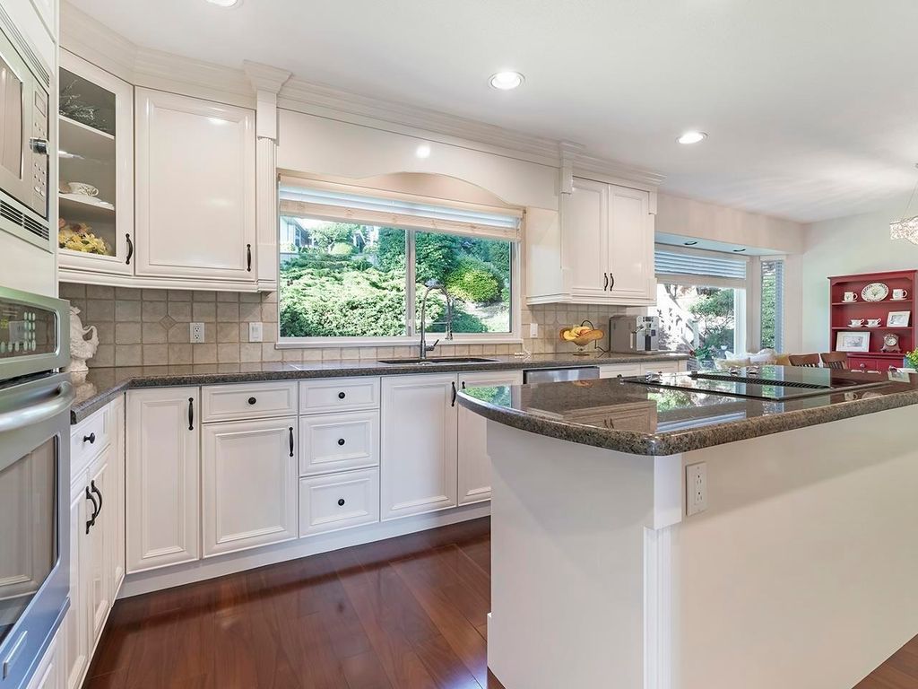 listing image 1109347359513636512