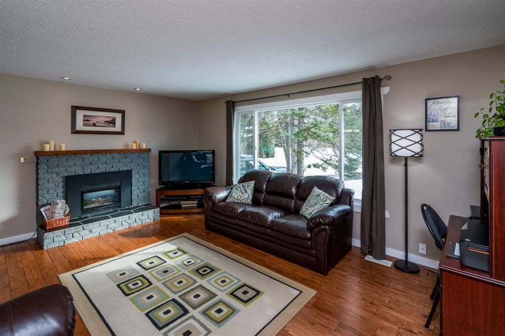 listing image 1109145267409322989