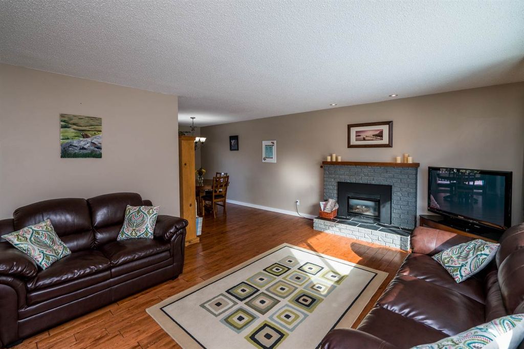 listing image 1108968627471755579