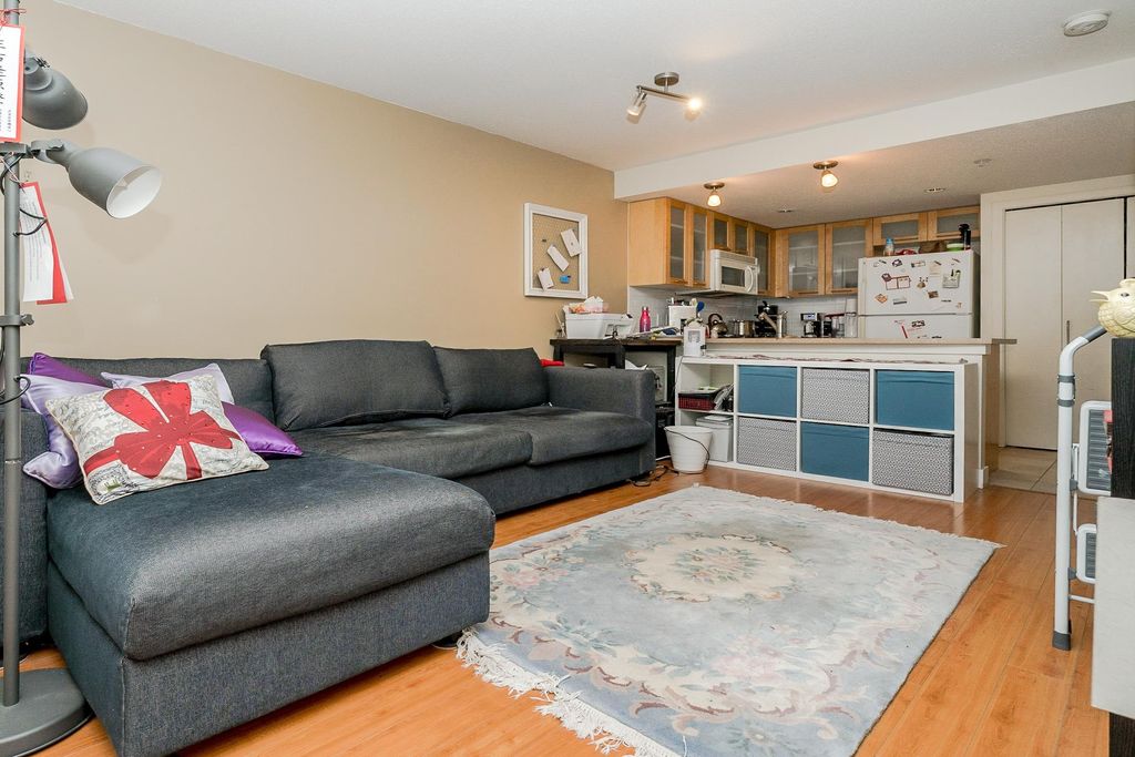 listing image 1105304802675718866