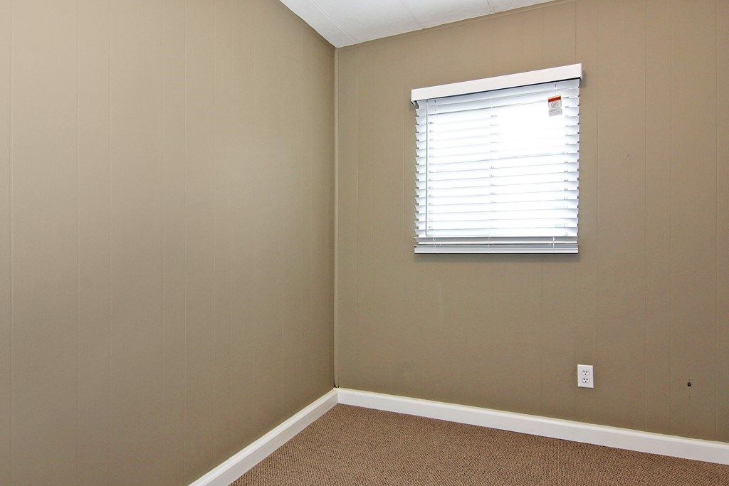 listing image 1103978143753013329