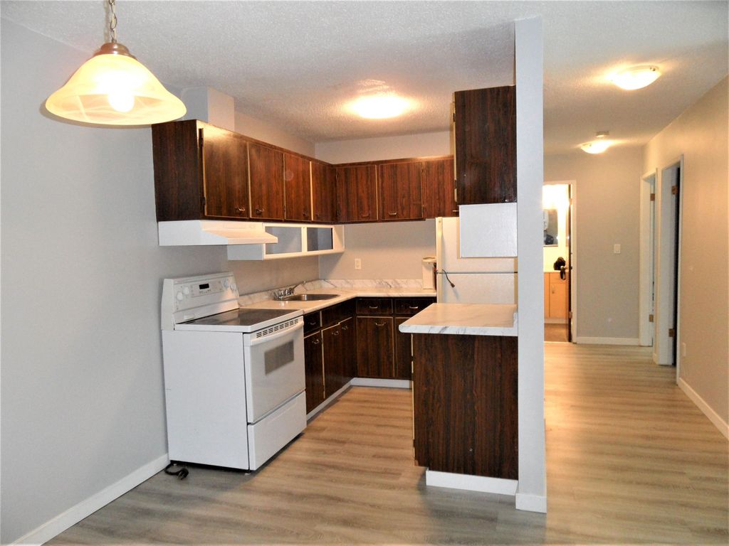 listing image 1104616307970809833