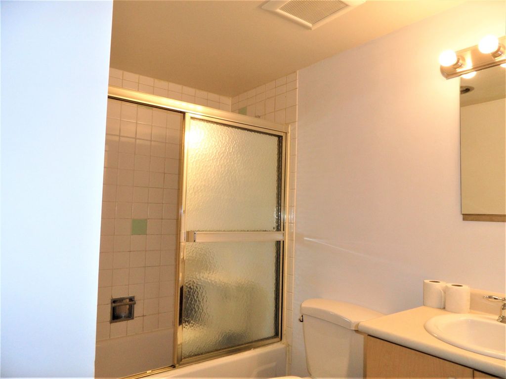 listing image 1105069240030400254