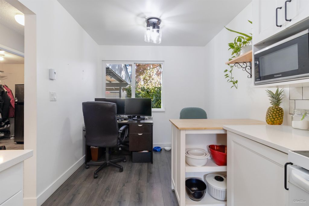 listing image 1101041613207871282