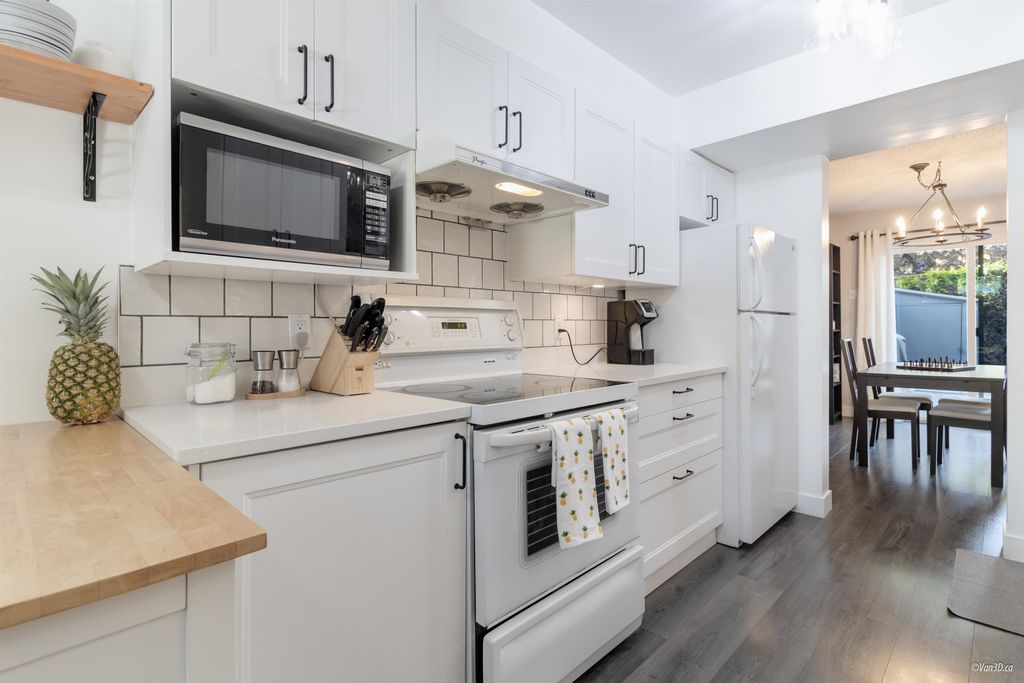 listing image 1109908419603125257