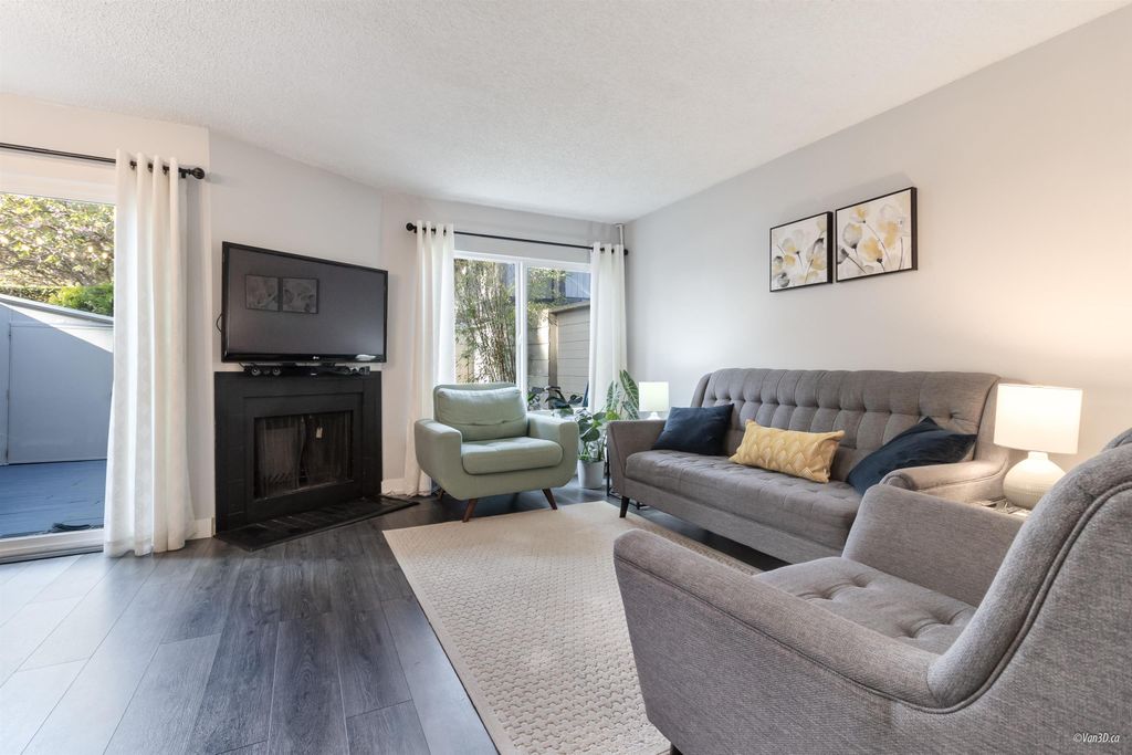 listing image 1103483542899706404