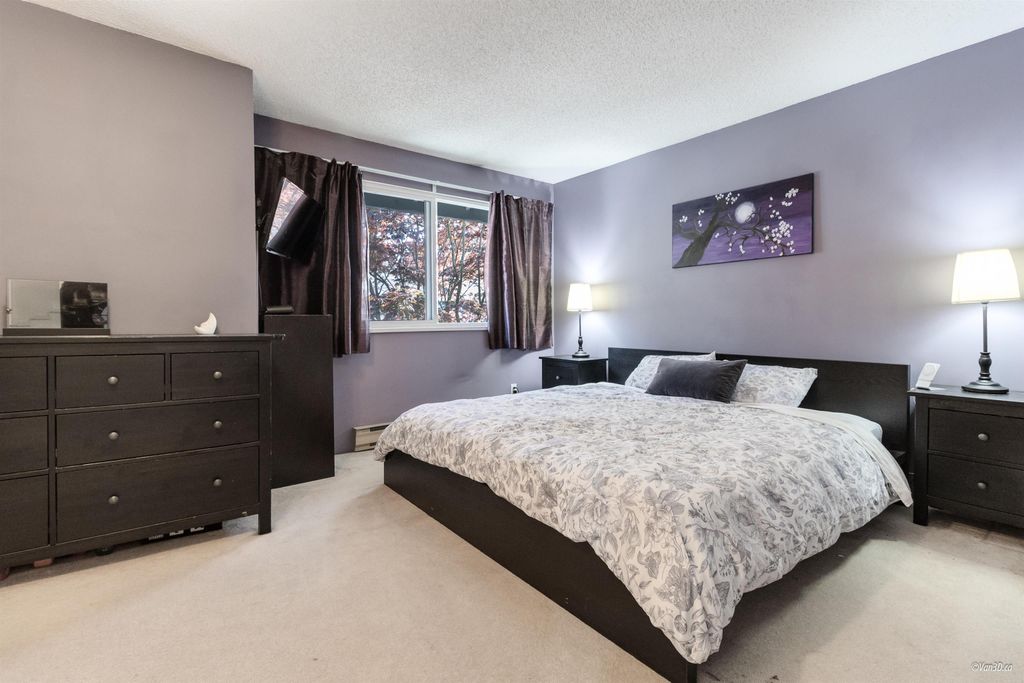 listing image 1100272549211599752