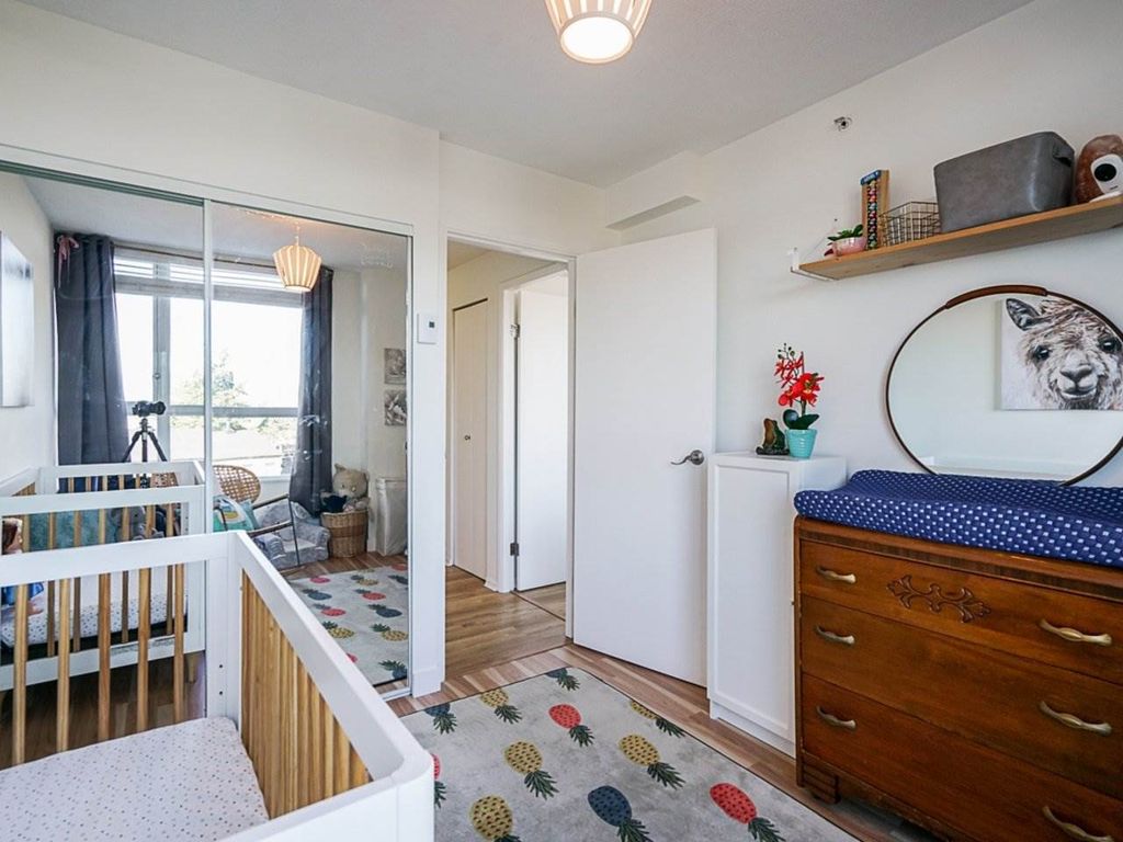 listing image 1102832666736017786