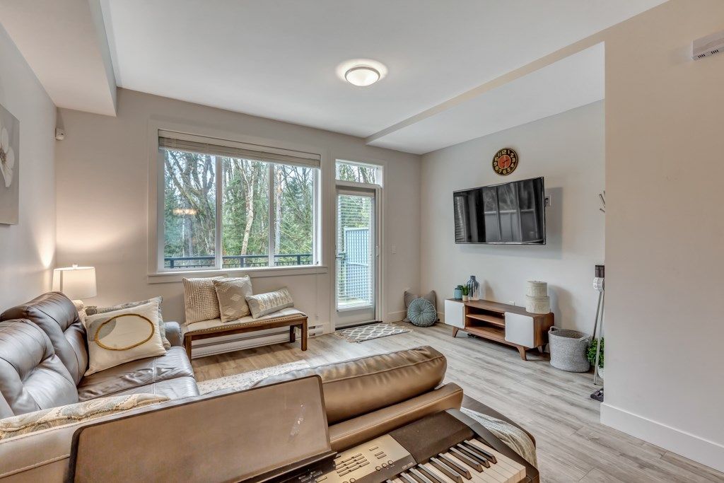 listing image 1101534596993049148