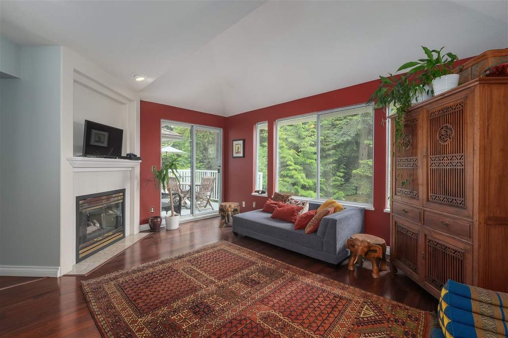 listing image 1108692857095322632