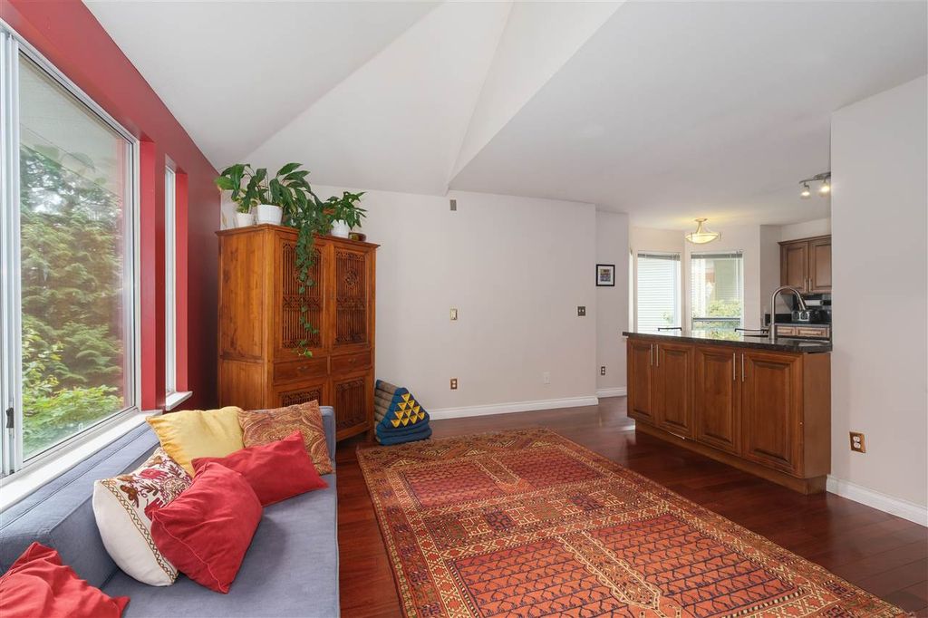 listing image 1108188784931599676