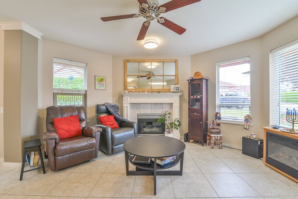 listing image 1102753610561234543