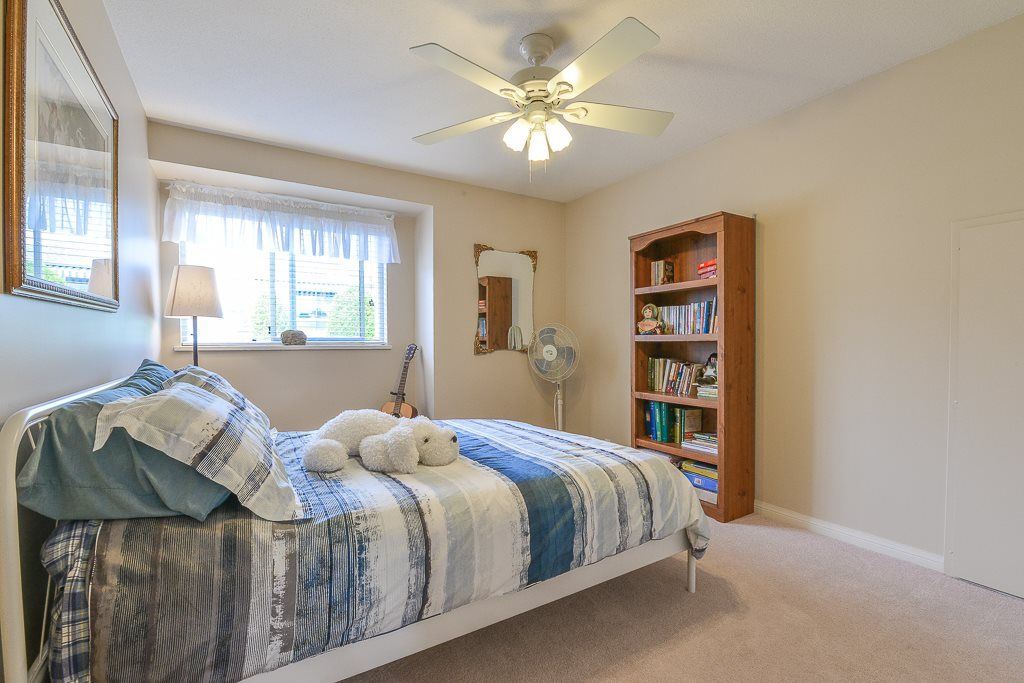 listing image 1109202580361573219